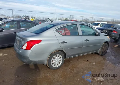 2013 Nissan Versa 1.6 S z USA, uszkodzony, nr VIN 3N1CN7AP5DL840970